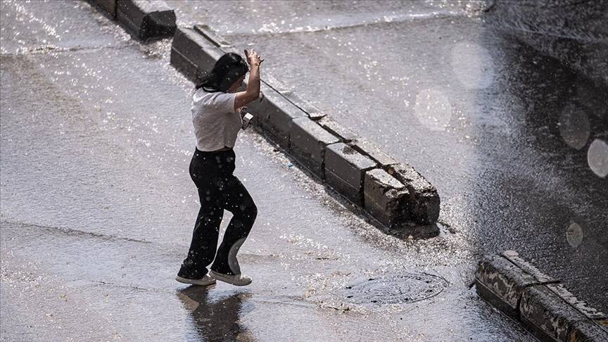 İstanbul’da üç gün sürecek yağmur geliyor! Meteoroloji uyardı: Poyraz sert esecek! 9